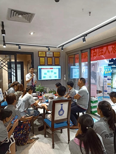 以经销商为本，帝奥斯2018第三季度省级巡回培训广西南宁站圆满结束！
