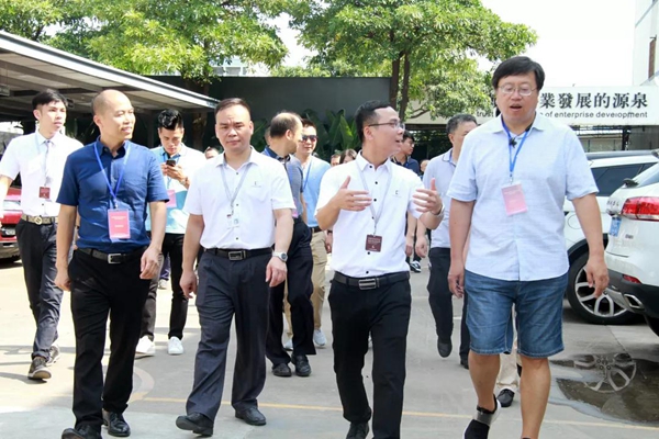 新豪轩门窗：“中国建筑门窗产品生产和标准应用调研及标准编制研讨会”顺利进行