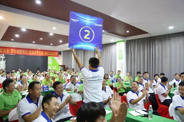 宏明泰铝包木窗:优化市场服务,助力提质增效