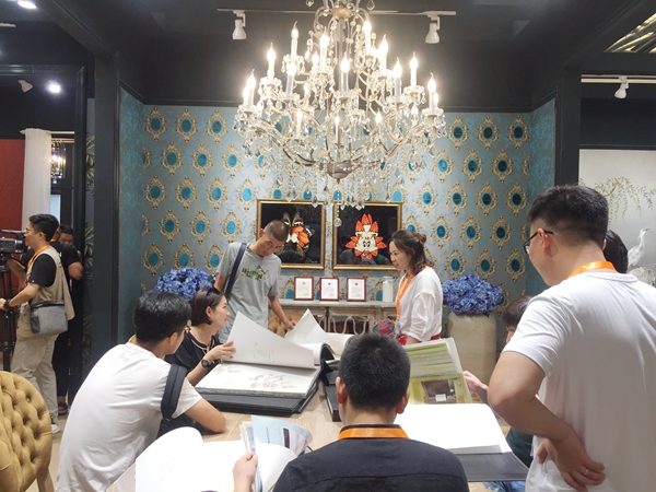 上海墙纸墙布展|雅诗曼W3馆C21：量身打造致美生活！