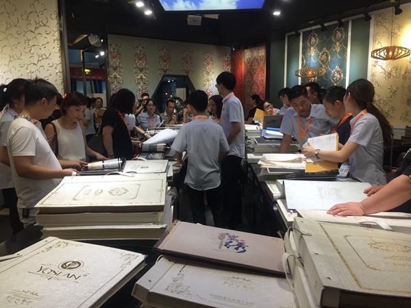 上海墙纸墙布展|雅诗澜W3C19 ：做好产品与服务最关键