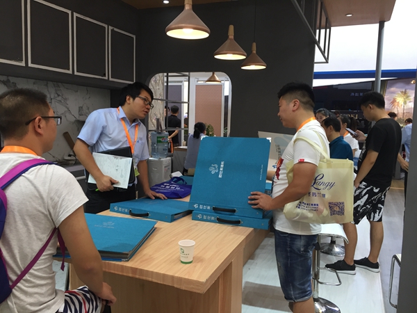 上海墙纸墙布展|欧仕莱墙布:提升品牌形象