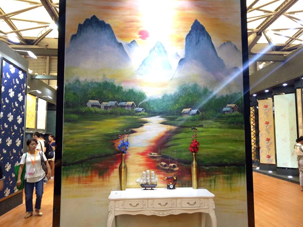 上海墙纸展丨靓尓佳E2馆D16：做好全方位培训