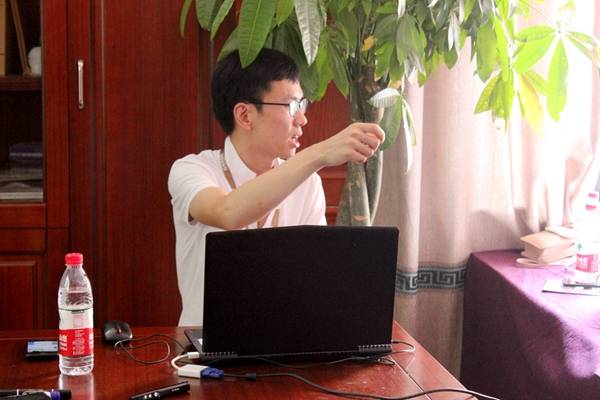 腹有万千语,心似莲花开!金诚永信全屋定制年中内训会干货满满!