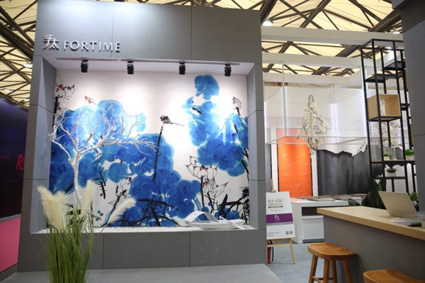 上海墙纸墙布展|孚太E2馆C18A:确立专卖渠道,进行线上线下结合