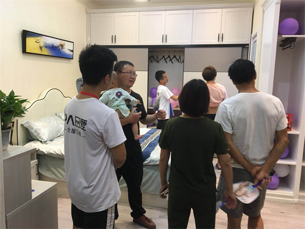 开业大吉:隆重庆祝品爱全屋定制重庆奉节店开业