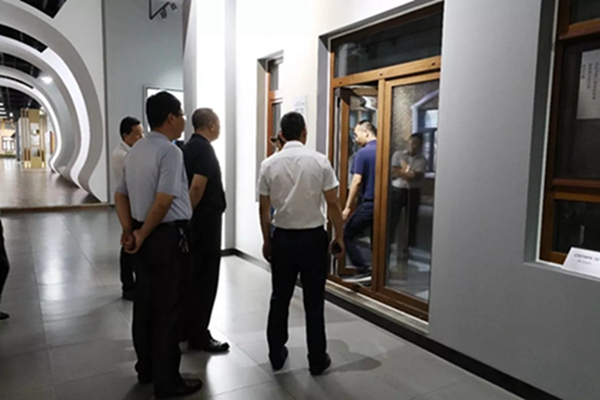 科饶恩门窗:河北兆鑫集团金都花园项目总经理赵新亮一行莅临科饶参观考察