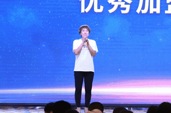 “共建、共享、共赢”——易高家居2018品牌战略发布会盛大举行