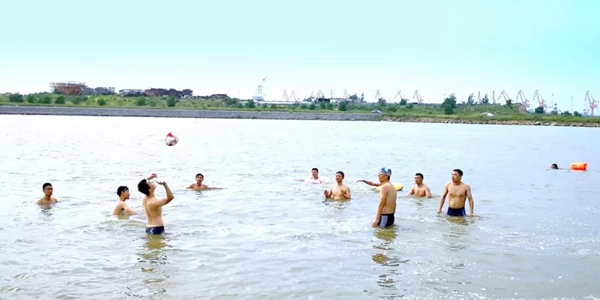 乐道铝建筑系统 2018年度夏季团建活动——乘风破浪，聚力前行