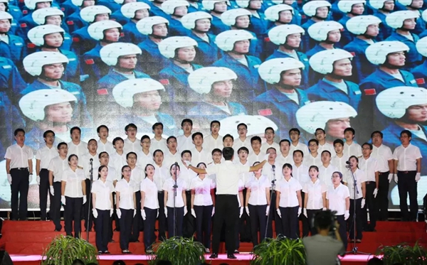 山东华建铝业集团第四届合唱大赛华达门窗合唱团勇夺桂冠