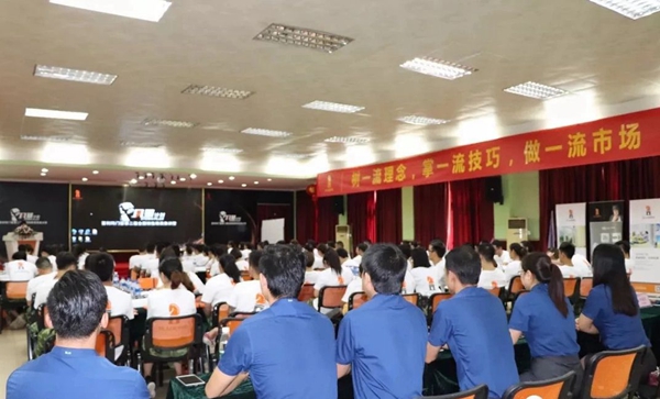 百利玛门窗第二届全国销售精英集训进行中