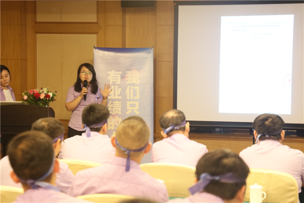9月德维尔全国联动启动大会圆满召开,新家居时代强势来袭