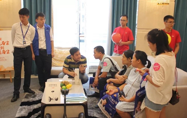 燃爆了！伊仕利家居星级品质狂欢节第四届签售会圆满落幕！