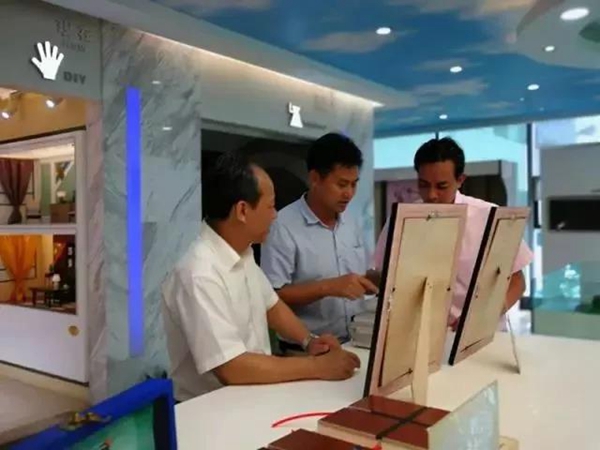 佛山市委常委、顺德区委书记郭文海考察美涂士集团“顺德智造 科技兴企！”
