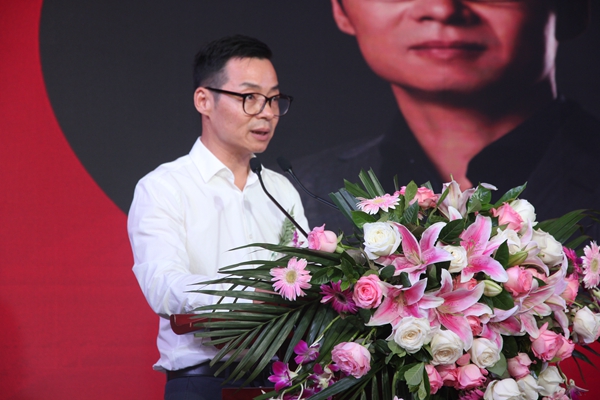 定制一家亲,四川省第三产业协会定制家居专委会周年庆典隆重举行!