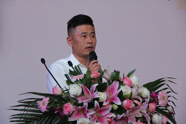 定制一家亲,四川省第三产业协会定制家居专委会周年庆典隆重举行!