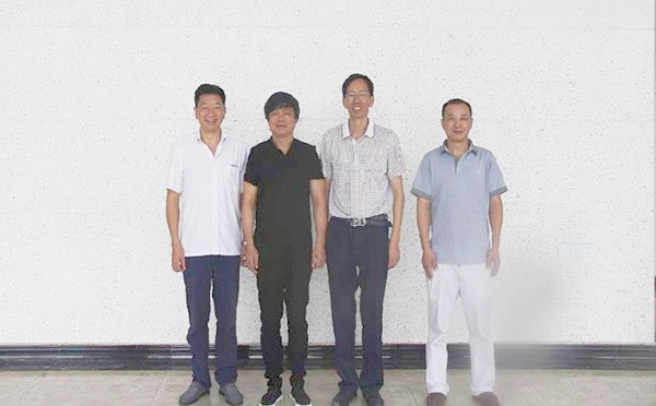 重庆市木门行业协会秘书长走访好迪涂料及梵美兰卡定制