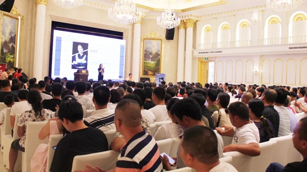 唐山伟业铝材门窗体验馆升级开业“璀璨绽放”！
