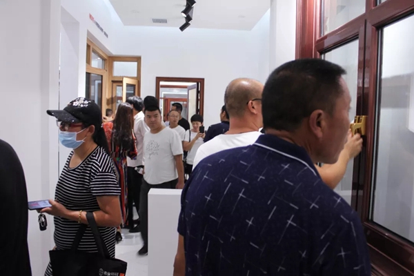 唐山伟业铝材门窗体验馆升级开业“璀璨绽放”！