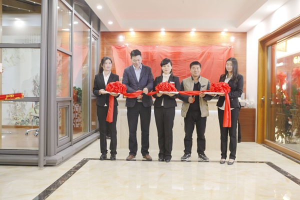 瑞明门窗经销商王总：志在大店经营，胜在专业服务