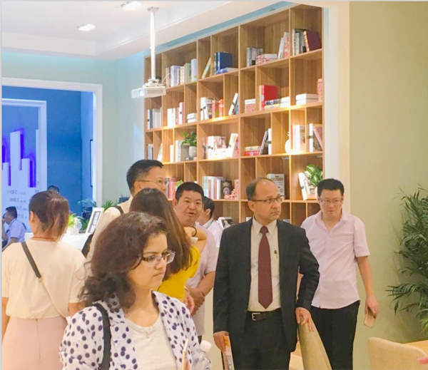  欢乐熊：左手新模式 右手新产品，为第九届临沂木博会观展商提供超级“转型攻略”