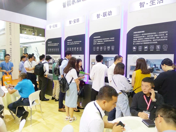 2018上海国际智能家居展丨DNAKE狄耐克“Five Smart”智能家居解决方案，惊艳亮相！