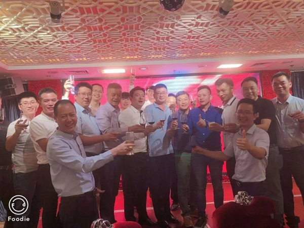 新帝豪门窗董事长钟金福出席第一届居然之家＆门窗企业合作峰会