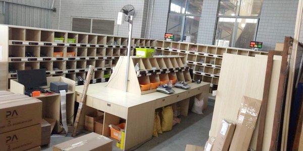 走进品爱全屋定制生产基地，共同见证板材蜕变之旅！