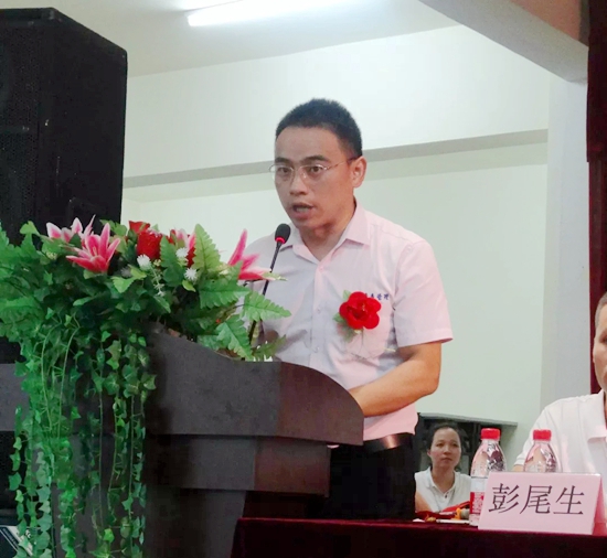 巨统门窗“精益管理变革誓师大会”圆满落幕