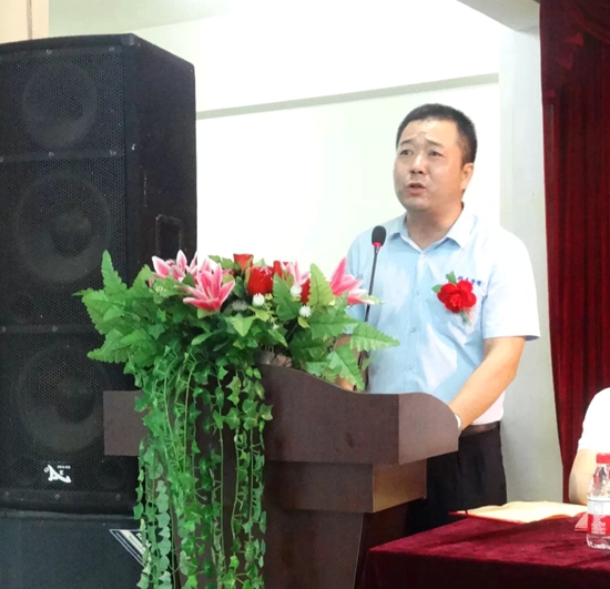 巨统门窗“精益管理变革誓师大会”圆满落幕