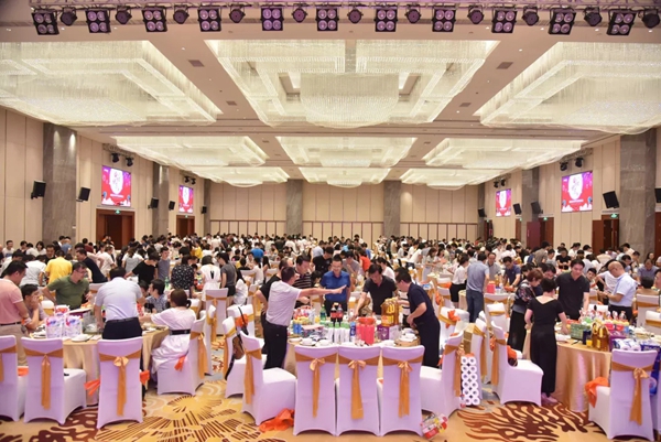 狄耐克2018年中秋博饼晚会温情启幕!
