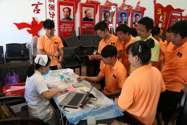 白云区钟落潭政府与合生雅居及广东狮子会联合开启关爱生命·无偿献血活动！