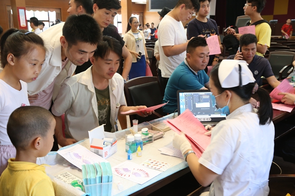 白云区钟落潭政府与合生雅居及广东狮子会联合开启关爱生命·无偿献血活动！