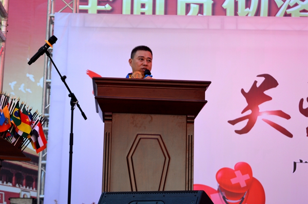 白云区钟落潭政府与广州定制家居行业协会及广东狮子会联合开启关爱生命·无偿献血活动!