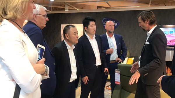 曲美家居：已完成Ekornes要约收购 9月起业绩并表