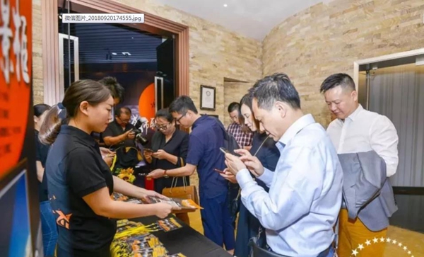 森鹰门窗廿周年庆典:聚焦铝包木,只为一扇窗