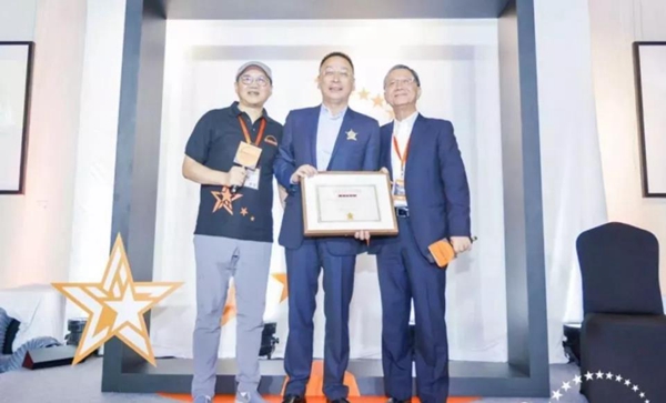 森鹰门窗廿周年庆典:聚焦铝包木,只为一扇窗
