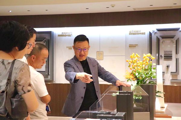 皇派门窗 | 品牌专卖店新SI体系全国发布会暨佛山旗舰店开业盛典
