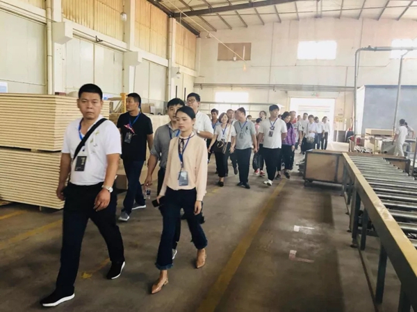 鑫迪木门2018家居生活方式论坛暨“3010”计划启动仪式圆满结束