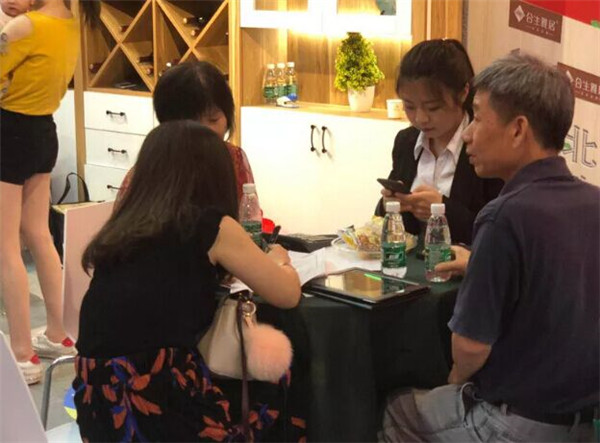 广州家博会数百个品牌同台竞技，合生雅居一枝独秀，销量再创新高！