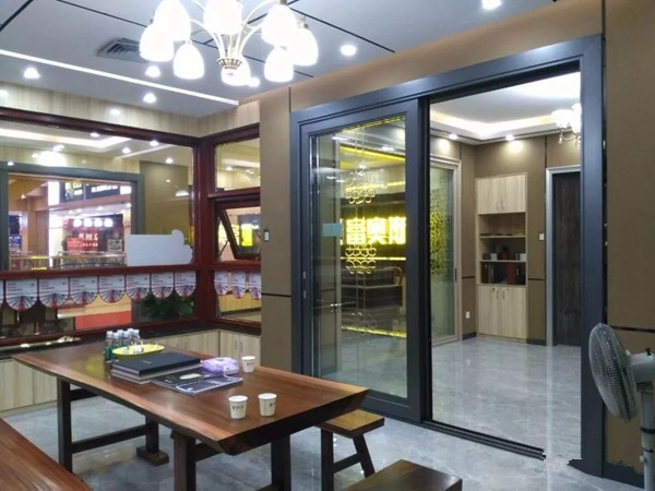 富奥斯门窗告诉你门窗店经营需要注意哪些小细节
