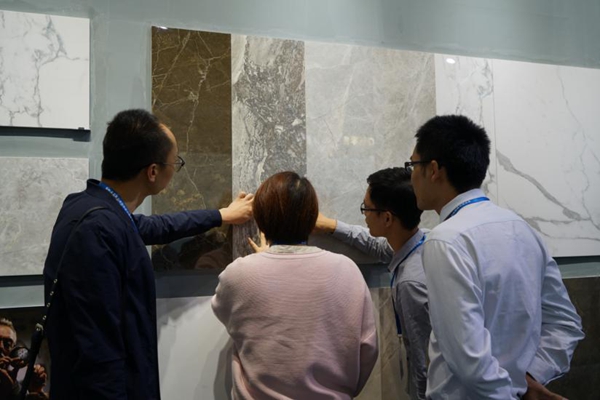 欧神诺陶瓷新零售模式亮相2018BIHD北京展会,引领行业新风尚