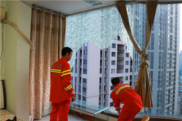 诗尼曼门窗：这些门窗安全隐患，你可要注意了！