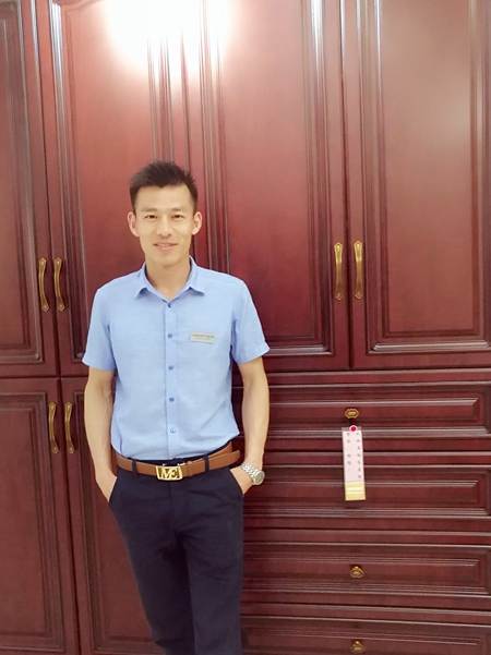 沃格明星经销商邓永振：服务不是口号，消费者需求才是核心