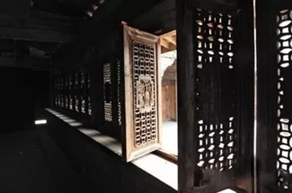 英伦皇室门窗教你看“窗”外世界,品“窗”内人生