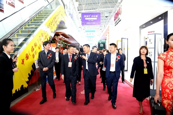 第八届中国(临朐)家居门窗博览会暨第二届全铝家居展览会盛大开幕