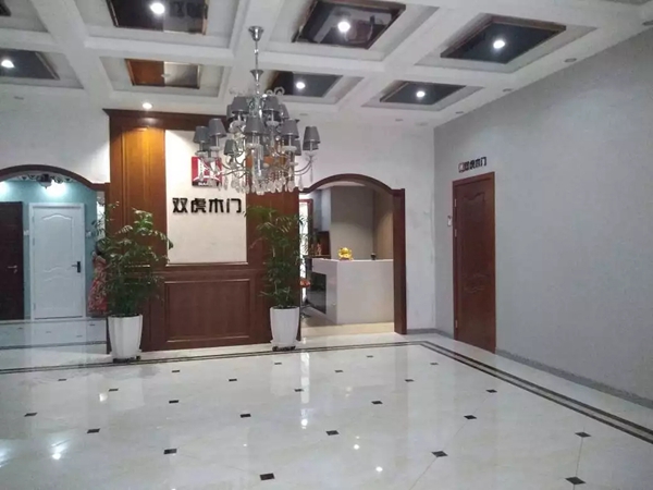  双虎木门明星经销商张总：用4年时间寻找到了自己的发展方向