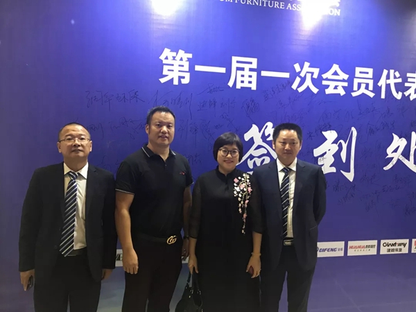 迪峰机械助力湖北衣柜橱柜行业发展