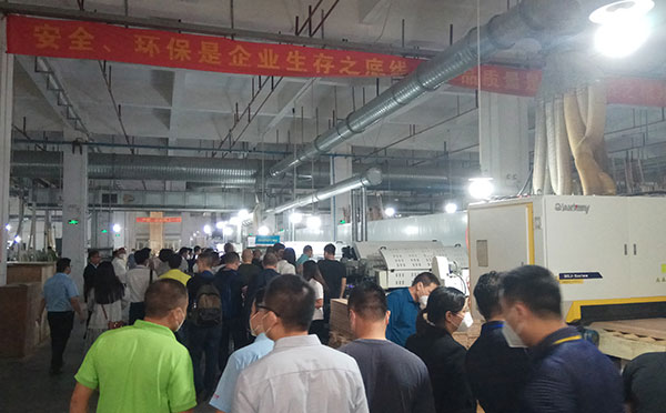 润成创展携手君子兰漆，联合发布LED-UV涂装工艺