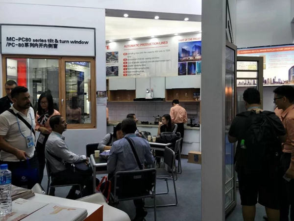 伟业门窗实力登场广交会，圈粉全球采购商